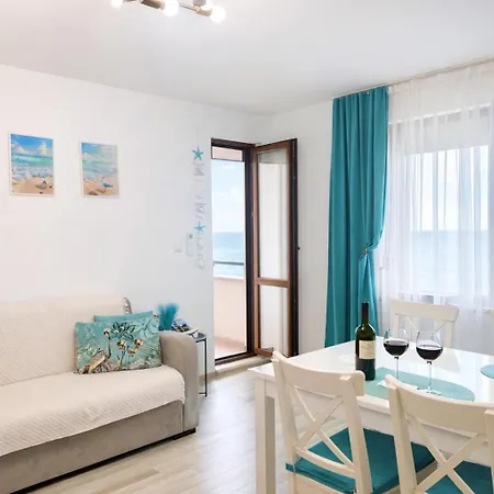 Sea Sunrise, Complex Carpe Diem, Free Parking Апартамент Балчик