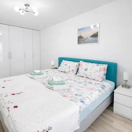 Апартамент Sea Sunrise, Complex Carpe Diem, Free Parking Балчик
